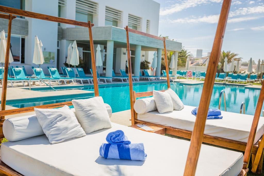 빈시 에스트레야 델 마르 호텔 마르베야 외부 사진 The pool at the W Hotel